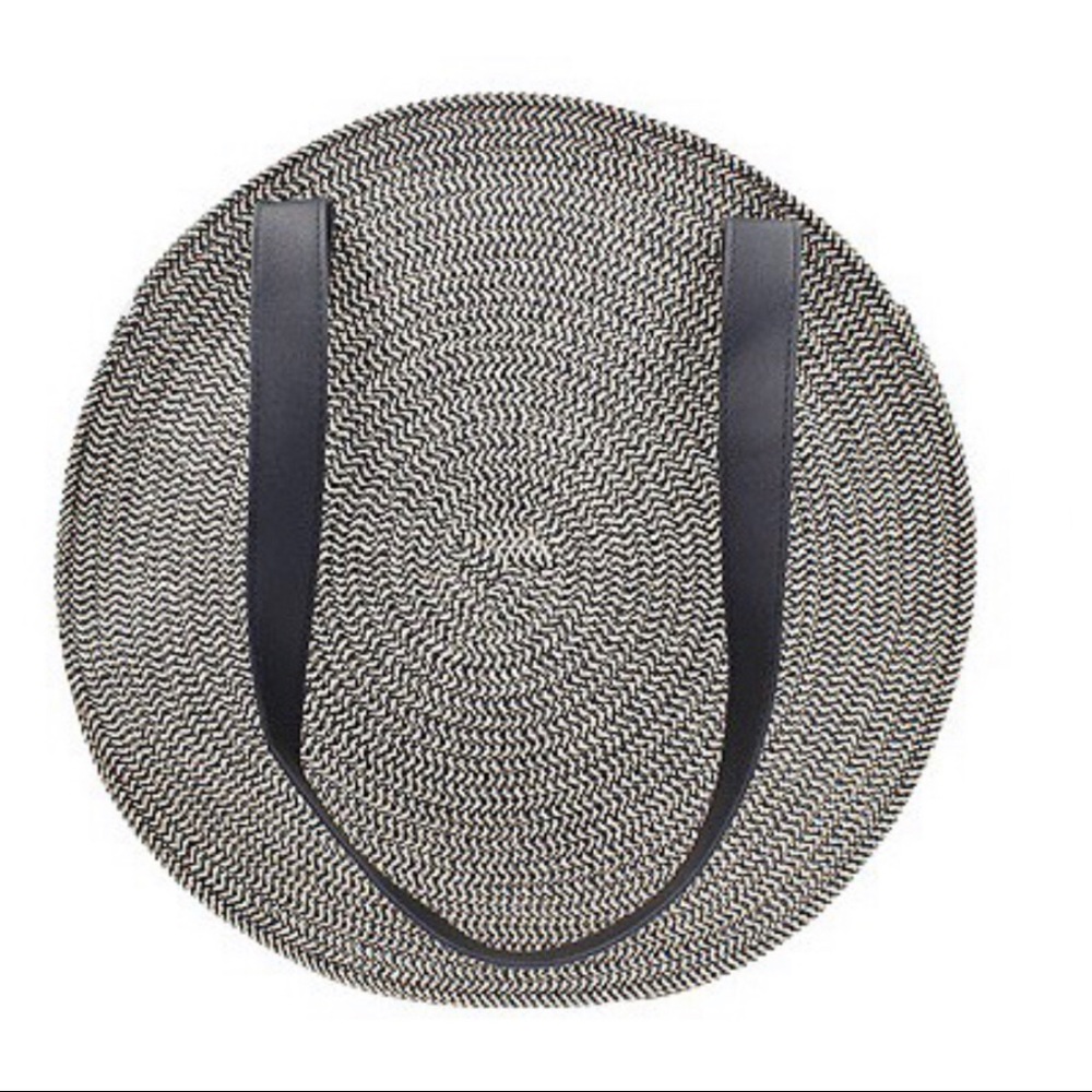 Boho Chic round straw handbag - Picture 2 of 9